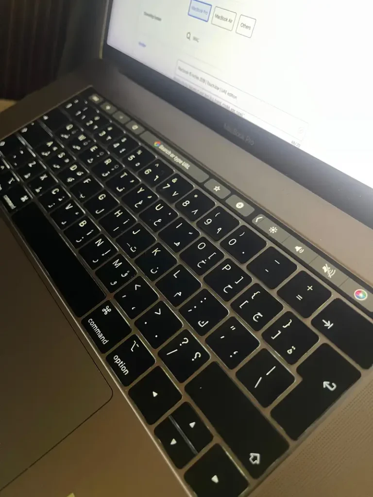 Macbook 15 Inches Touch bar 2018 mint condition