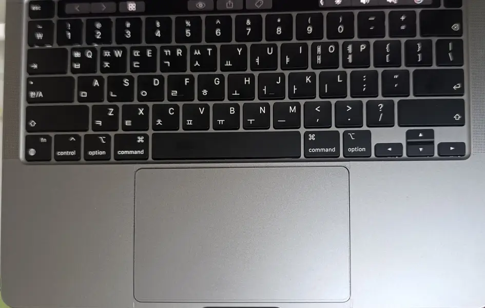 617283905-800x600