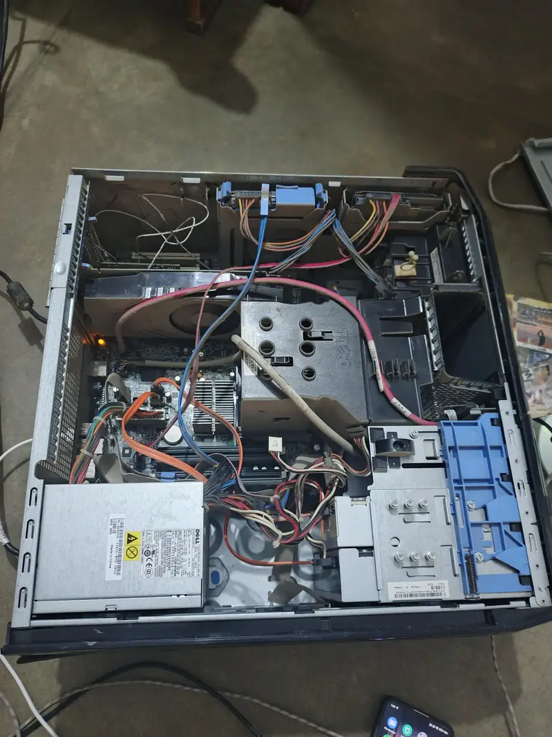 560748466-800x600