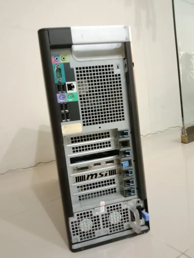 605744841-800x600