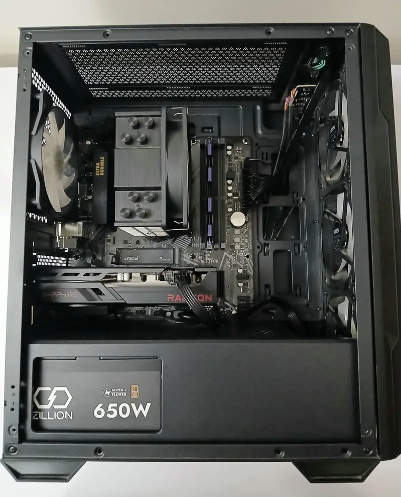 607840082-800x600