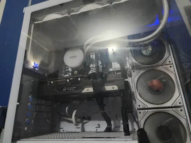 2k 100fps white gaming pc
