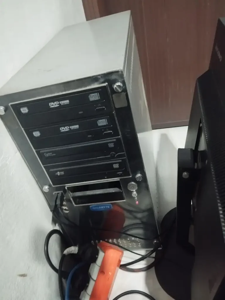 Gaming PC SETUP CORE i7 4th gen| 32gb RAM| GTX 960 4GB |SSD| COMPLETe