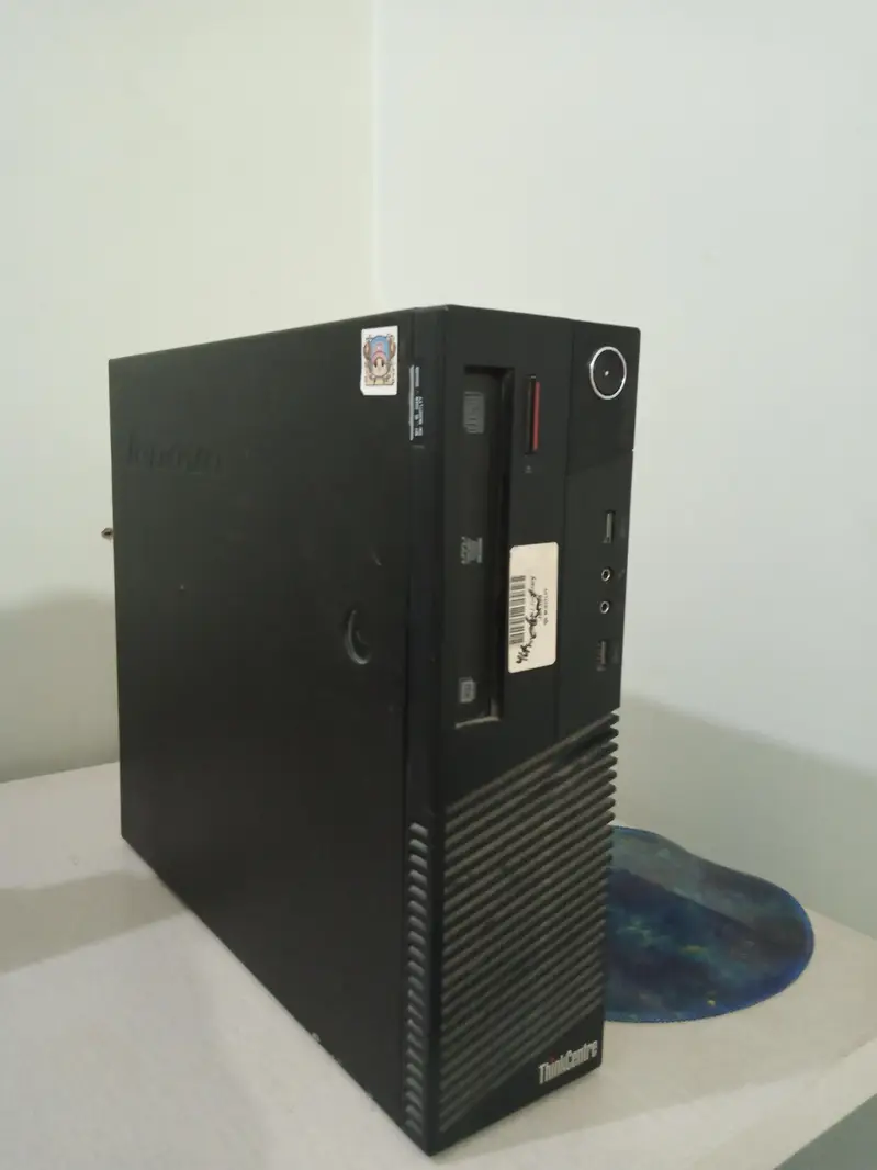 Lenovo desktop Gaming Pc Computer