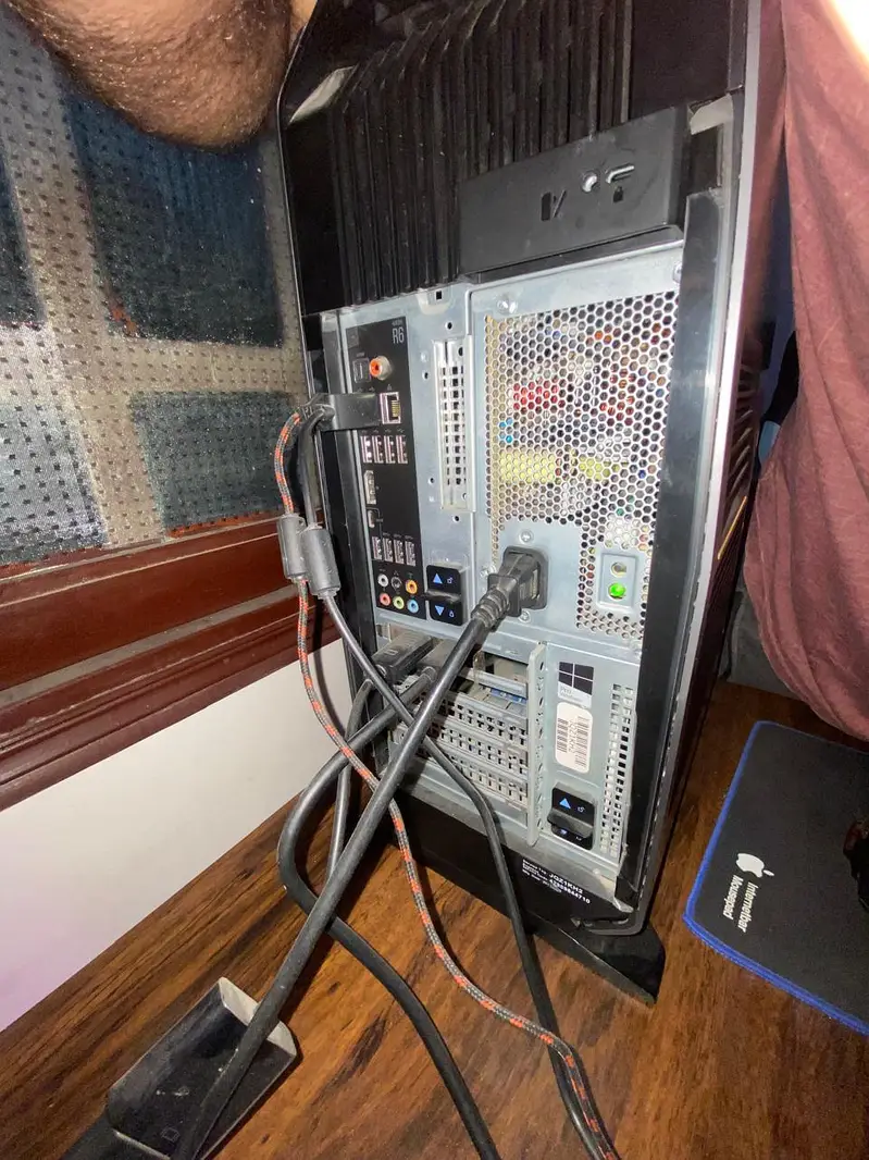 613618256-800x600
