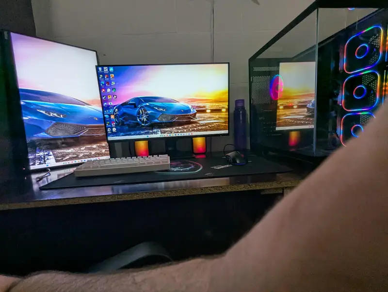 Dual Monitor Gaming Setup 5600+Rx 580