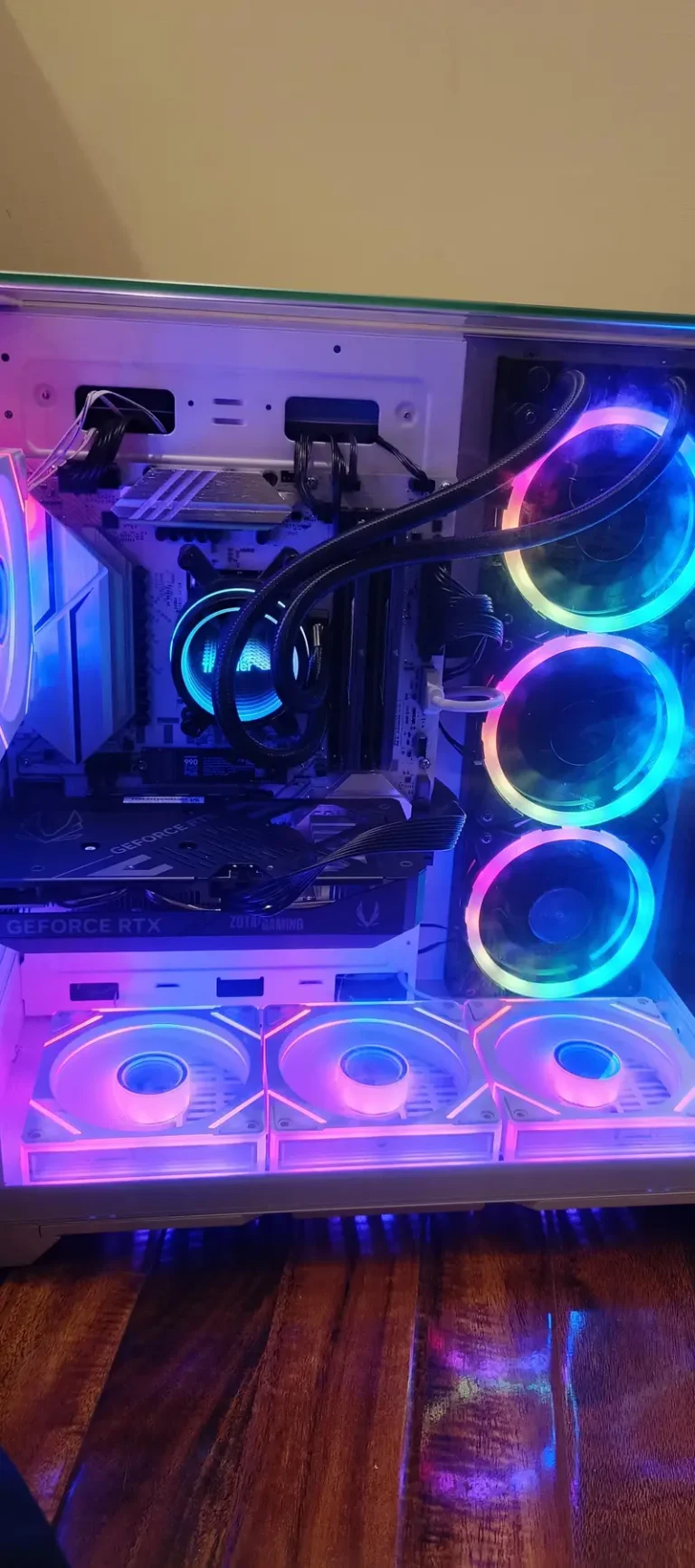 Gaming PC–Ryzen 9 7900X RTX 5060 32GB 6400MHz Ram 1TB NVMe