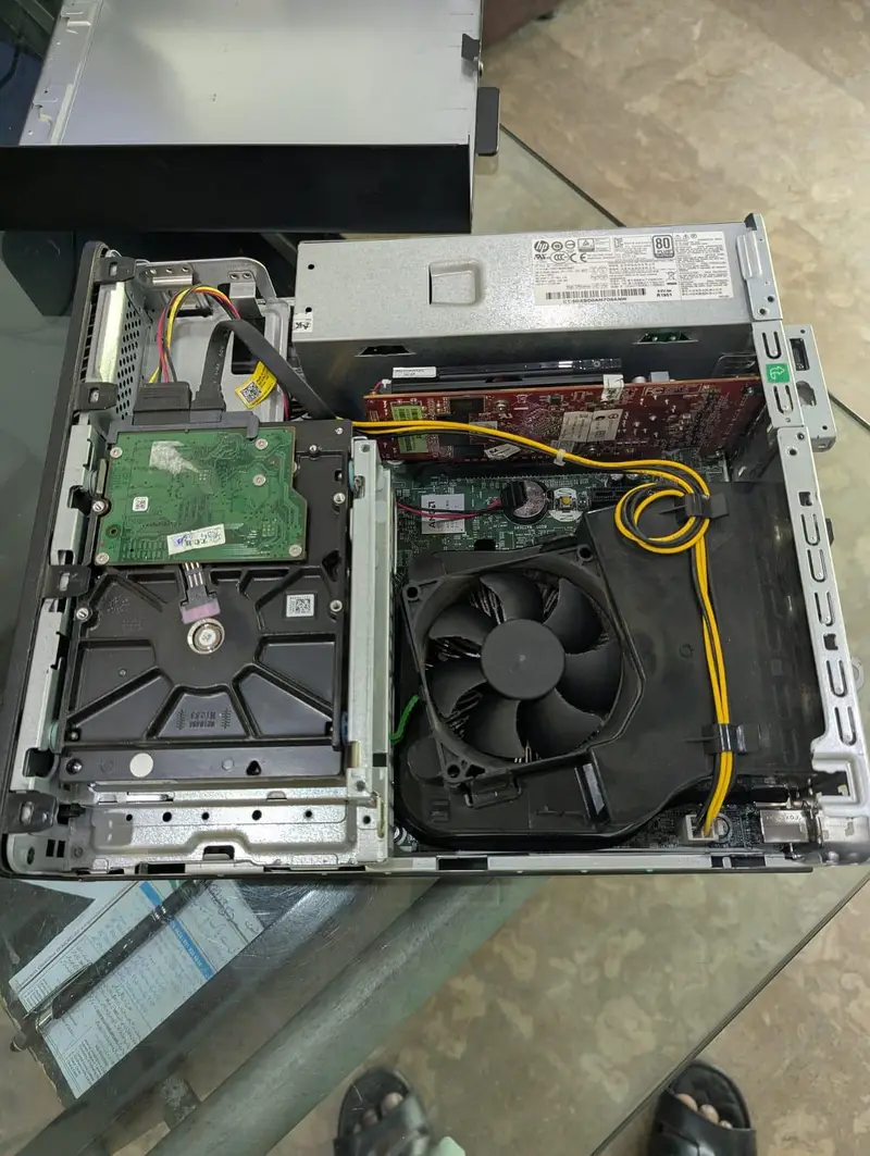 Gaming HP EliteDesk 705 G5 SFF with HP monitor 10/10 condition