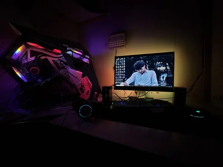 Custom gaming pc RZ 5 3600 & 1660 super with box.