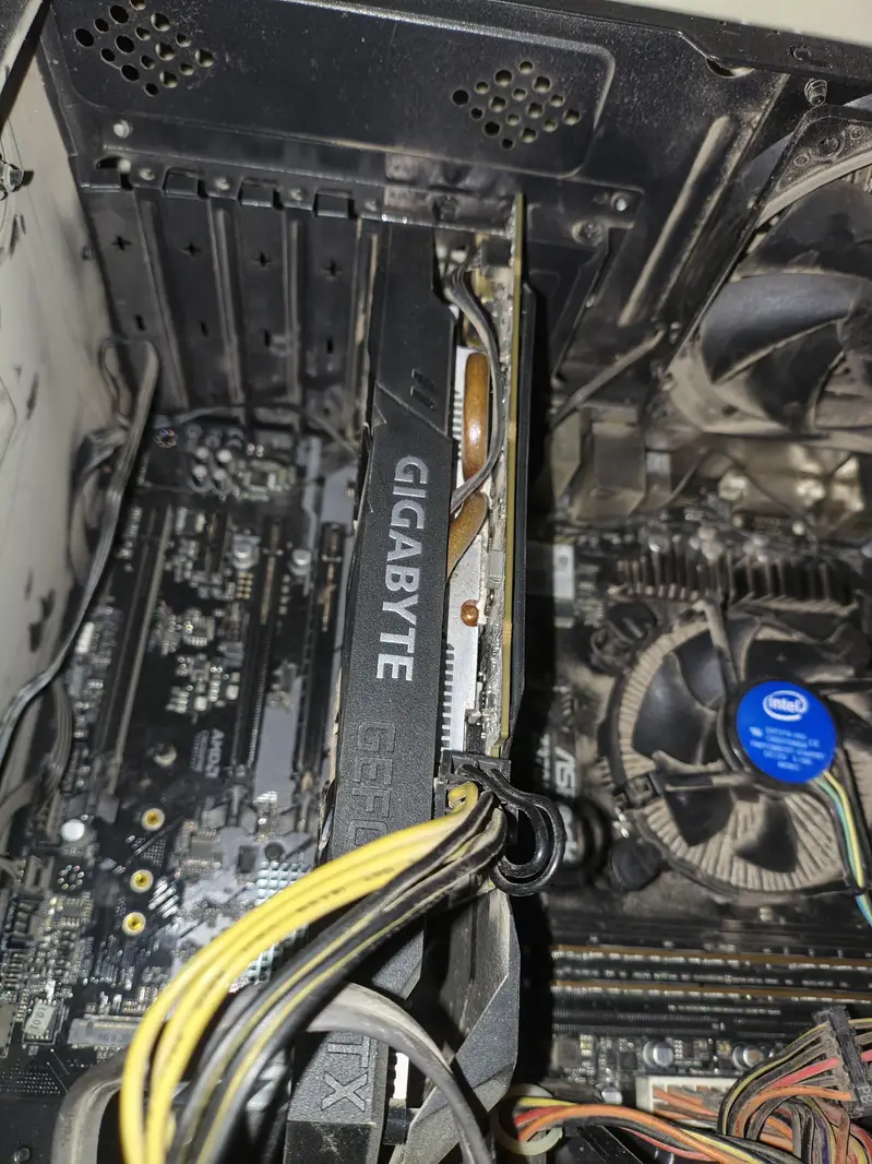 621128233-800x600