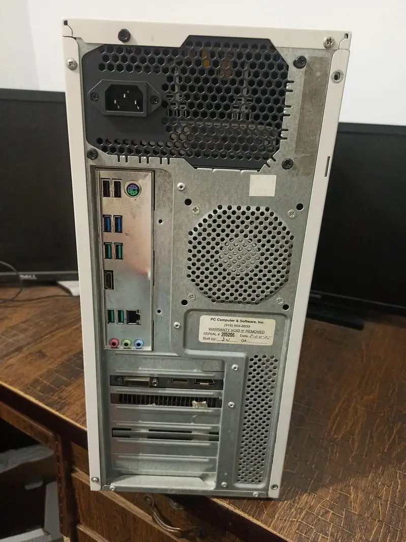 621132022-800x600