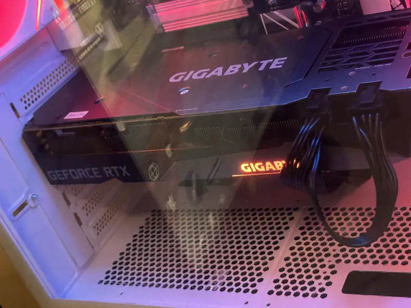 621762333-800x600