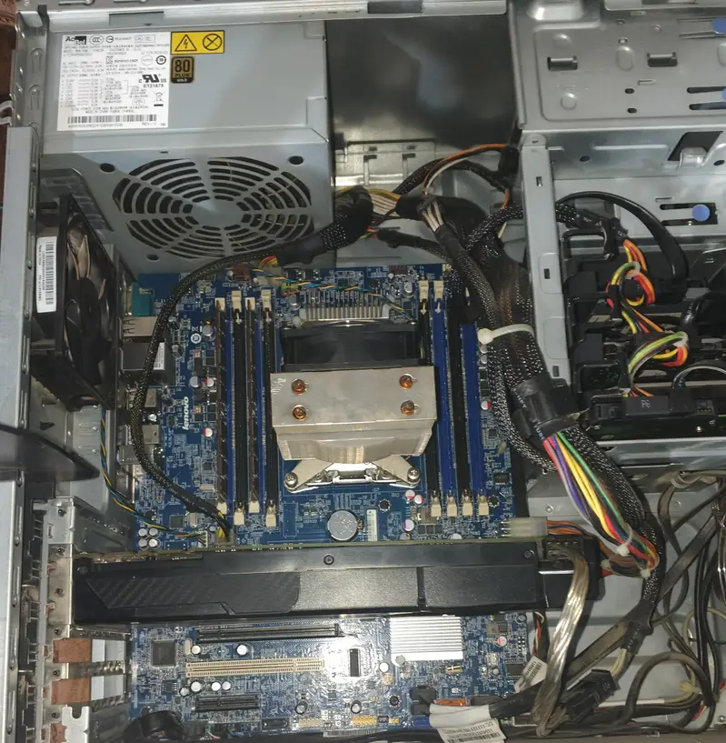 621832958-800x600