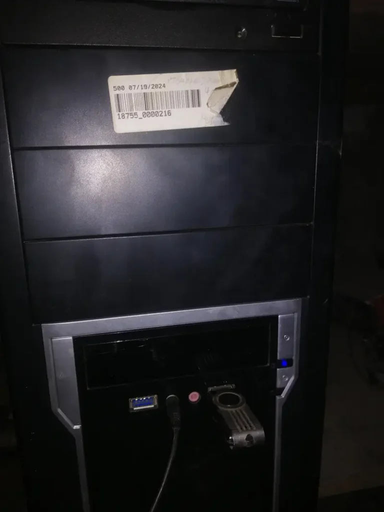 ryzen 5 3600 and 16gb ram 3600mhz or 256gb ssd