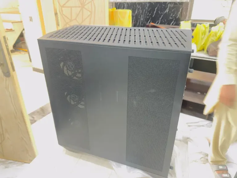 Tower PC with 40/90 Graphics card for sale, just like new