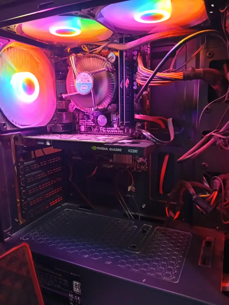 623486027-800x600