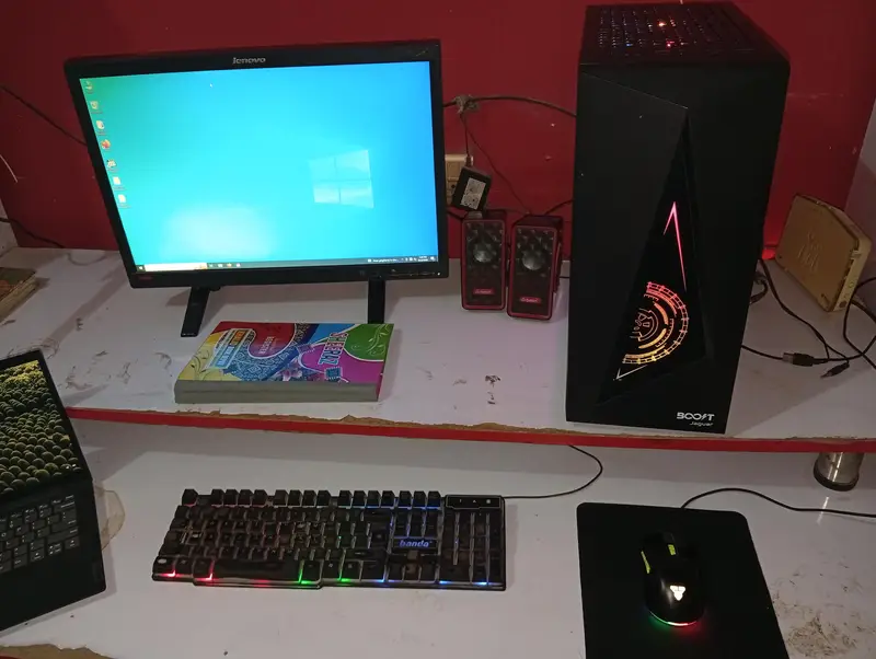 623486037-800x600