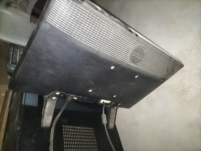 623931219-800x600