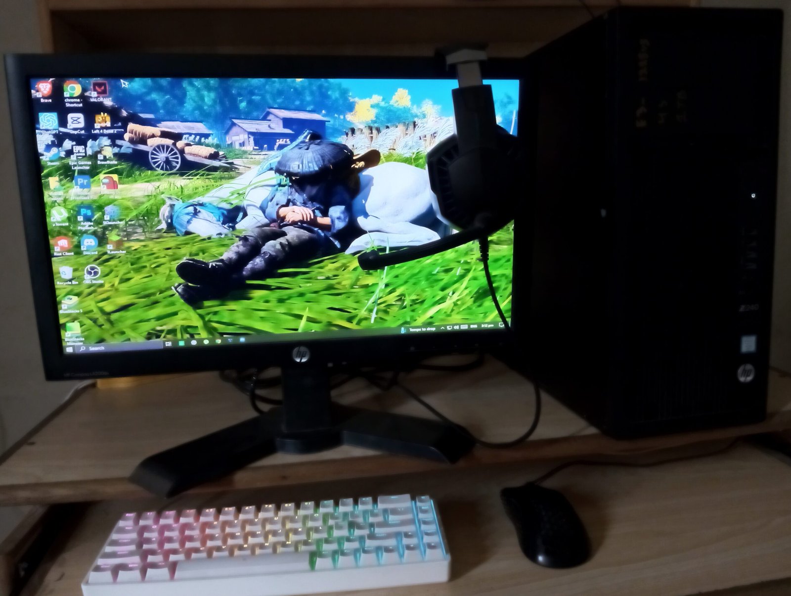 Acer HP Z240 - Core i5 - Intel 7th Generation - 16GB RAM - 500GB SSD for Sale in Rawalpindi