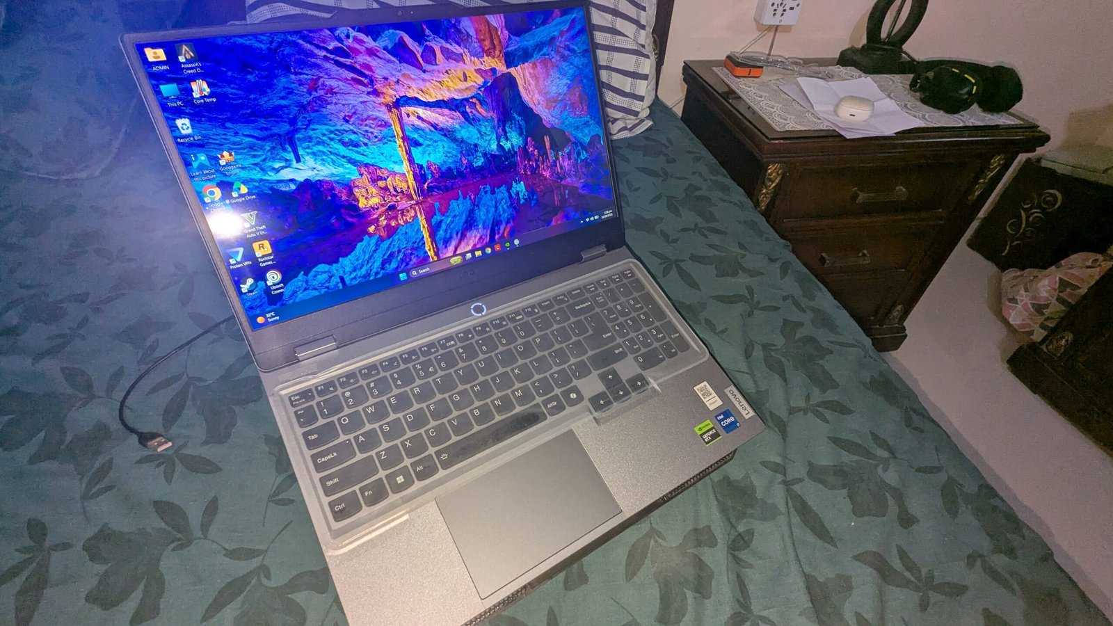 Lenovo LOQ 15IRX9 - Core i7 - 13th Generation (Raptor Lake) - 16GB RAM - 1TB SSD for Sale in Karachi