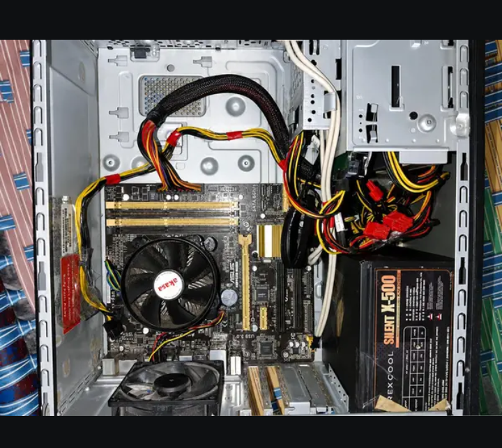 Asus Custom-Built Gaming PC - Core i7 - GeForce GT 730 - 8GB RAM - 128GB SSD for Sale in Karachi