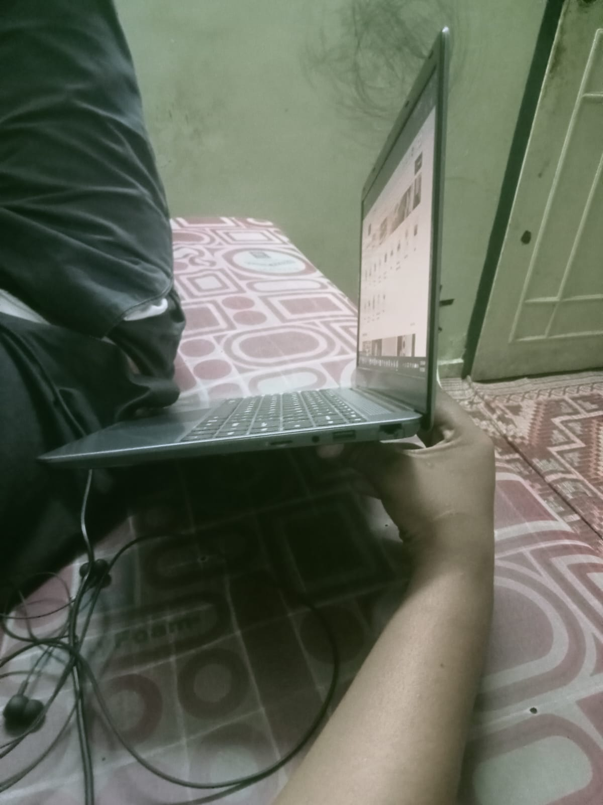 Mechrevo R14P Ryzen 5 7430U | 8GB | 256GB | 14″ FHD | price Negotiatable