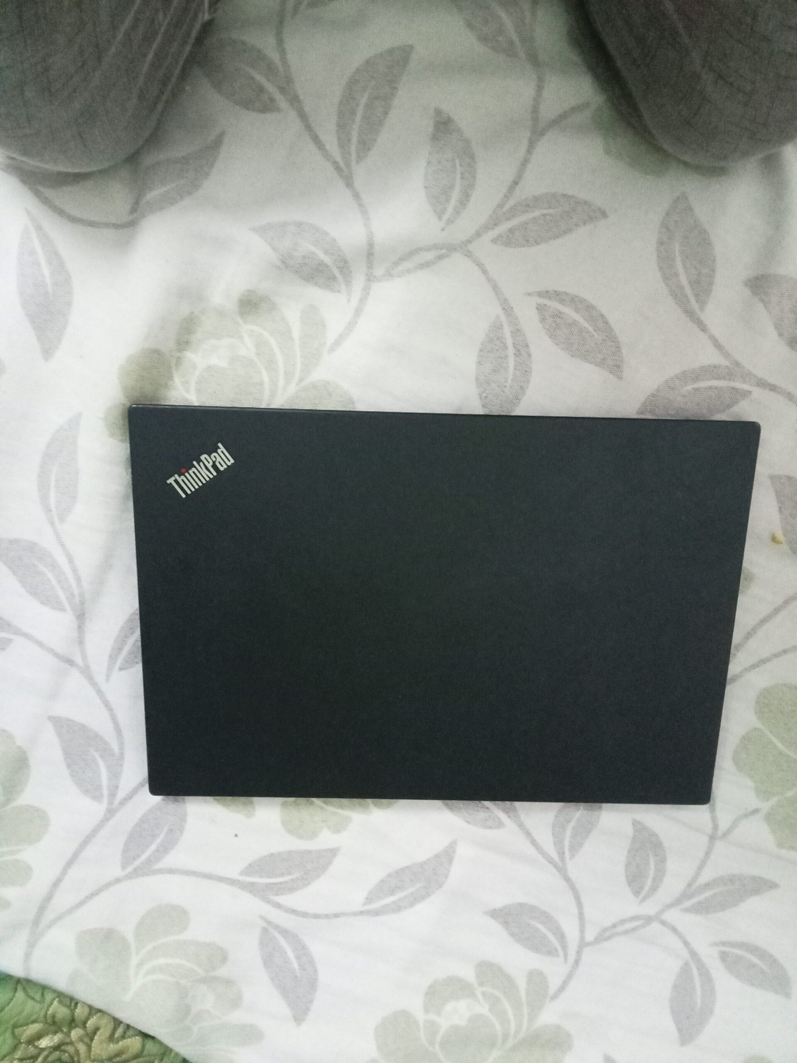 Lenovo ThinkPad T490s - Core i7 - Intel 8th Generation - 8GB RAM - 256GB SSD for Sale in Shorkot
