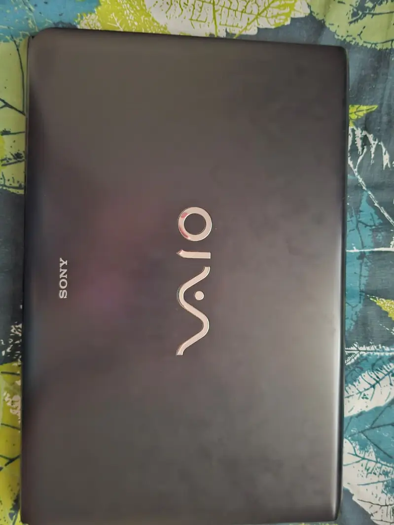 Laptop Sony VAIO E Series Casual – Budget Gaming 2Gb Graphic Card