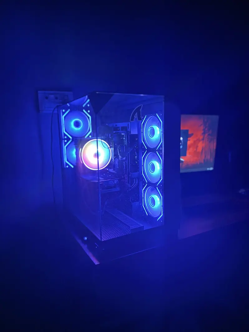 Gaming PC – AMD Ryzen 5 – Radeon RX 9060 XT – 32GB RAM – 1TB SSD for Sale in Karachi