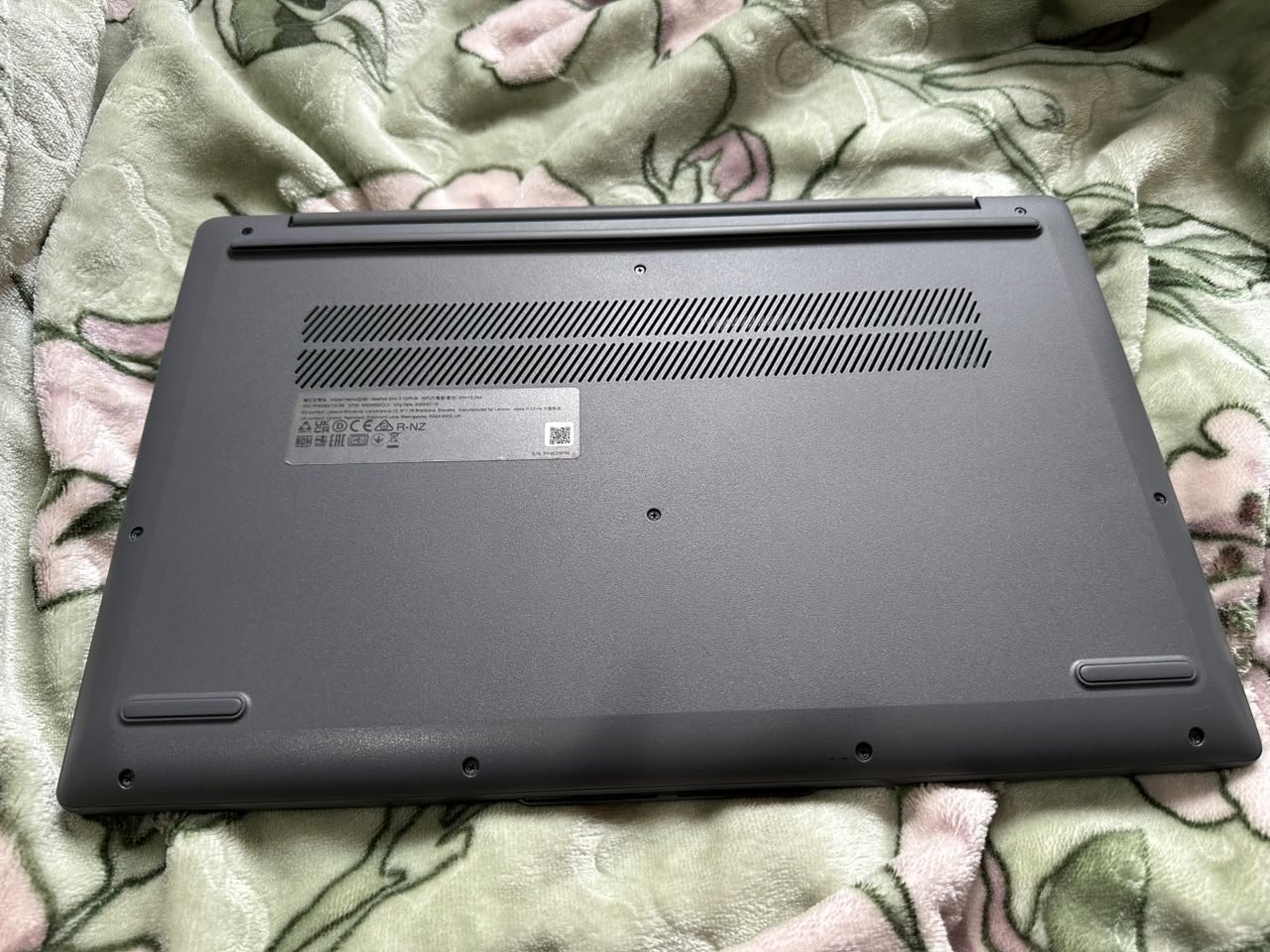 Lenovo IdeaPad Slim 3 15IRH8 - Core i5 - Intel 13th Generation - 8GB RAM - 512GB SSD for Sale in Islamabad