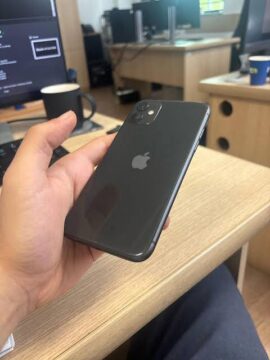 Apple iPhone 11 - 256GB HDD - 4GB RAM - PTA Approved for Sale in Lahore
