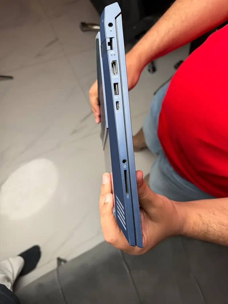 HP Victus