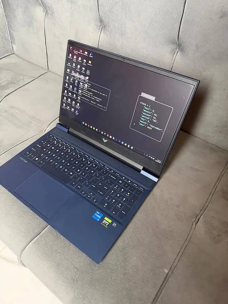 HP Victus